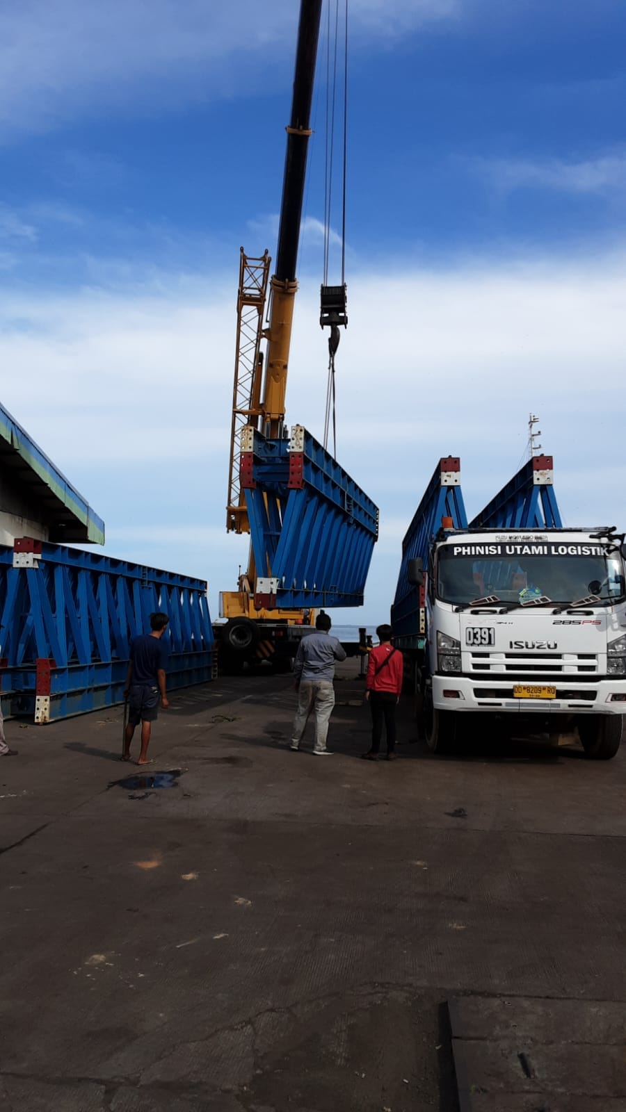 Bridge launcher girder tujuan Labuan Bajo NTT. (Juli 2022)